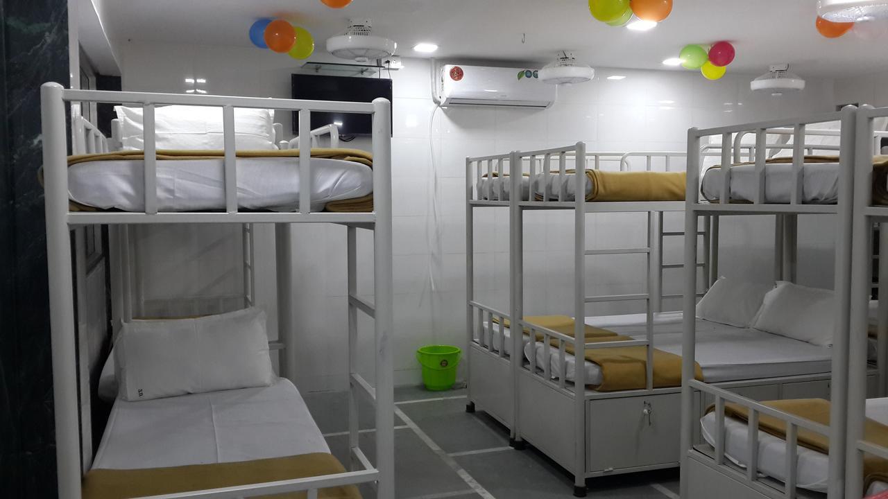 מומביי Star Dormitory מראה חיצוני תמונה