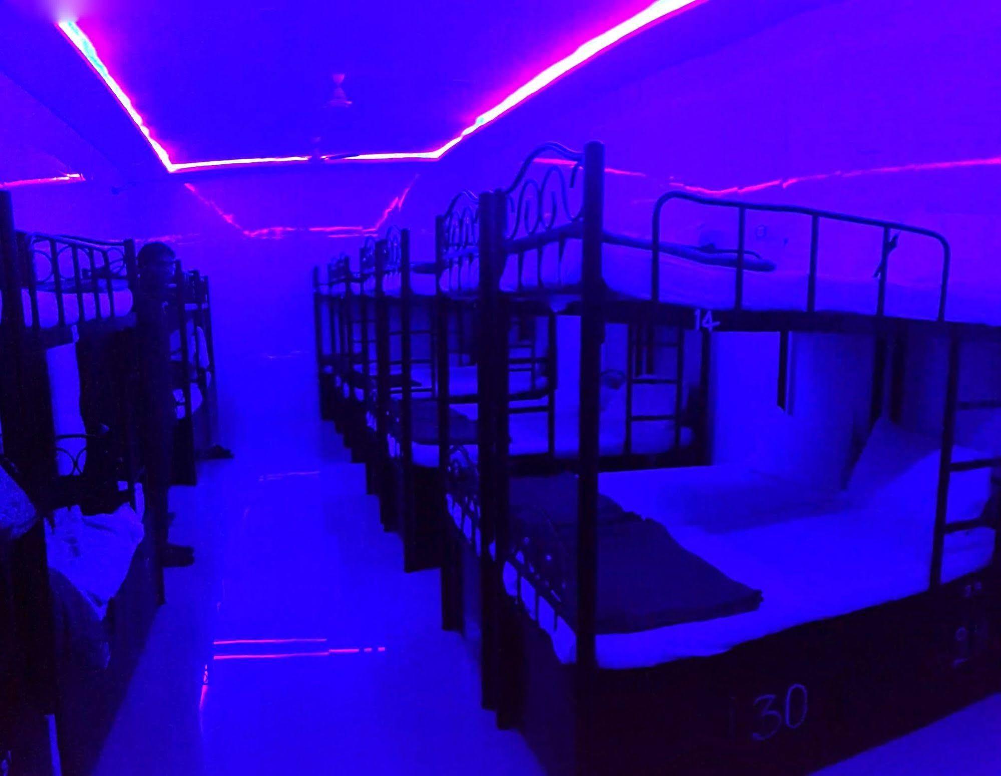 מומביי Star Dormitory מראה חיצוני תמונה