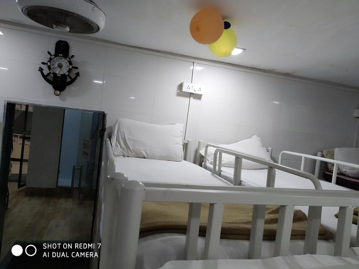מומביי Star Dormitory מראה חיצוני תמונה