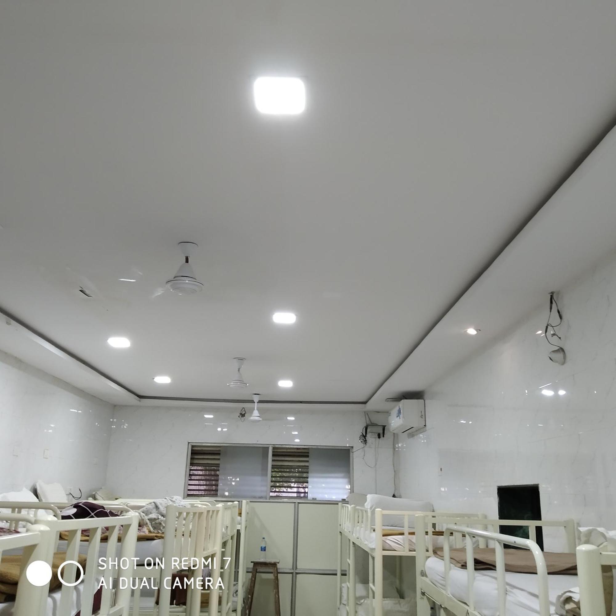מומביי Star Dormitory מראה חיצוני תמונה