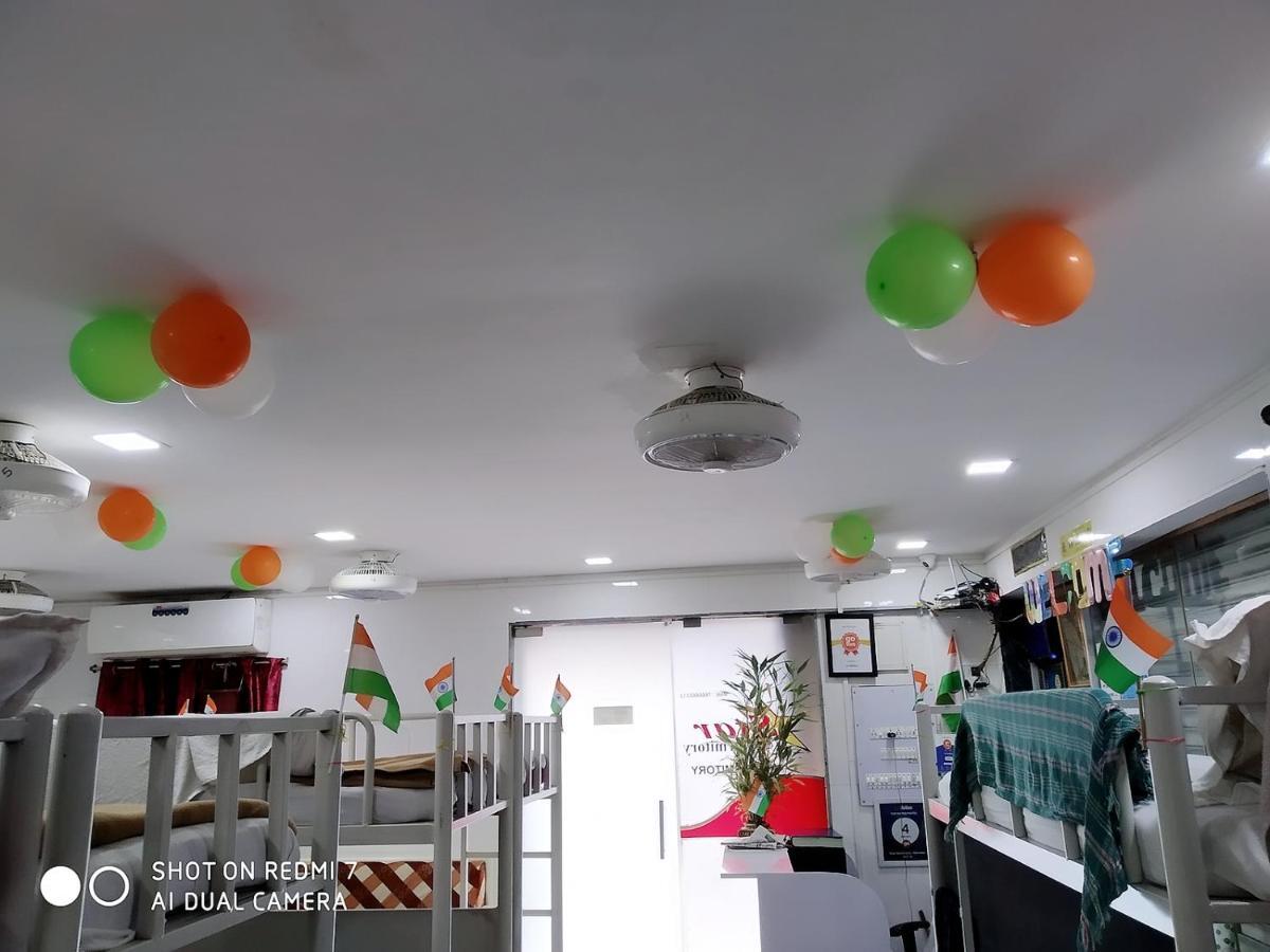 מומביי Star Dormitory מראה חיצוני תמונה